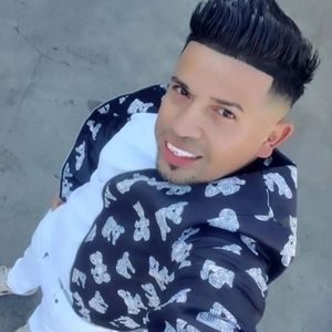 Meet your Posher, Leonel